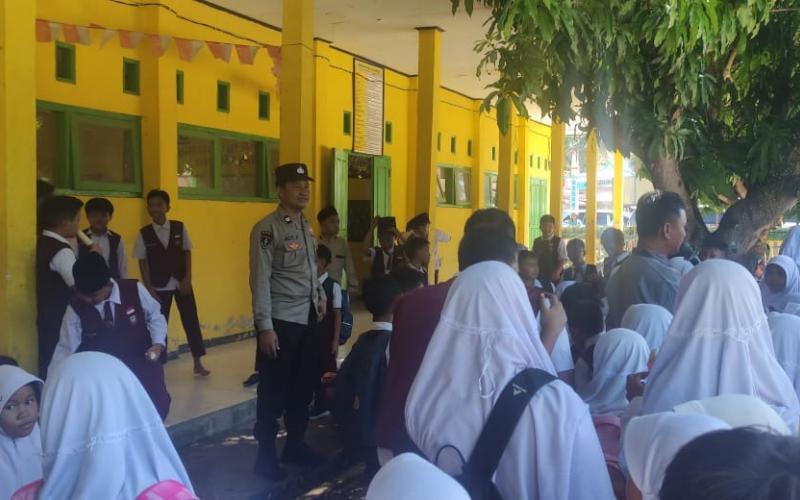 Sampaikan Imbauan Kamtibmas Kepada Pelajar, Polres Kaur dan Polsek Jajaran Laksanakan Police Go To School  
