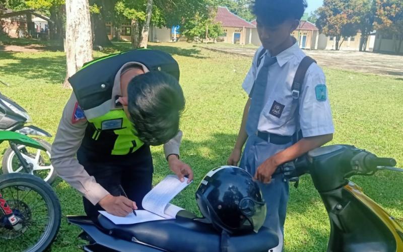 Patroli Penertiban Knalapot Racing dan Balap Liar, Sat Lantas Polres Kaur Amnakan 10 Kendaraan 