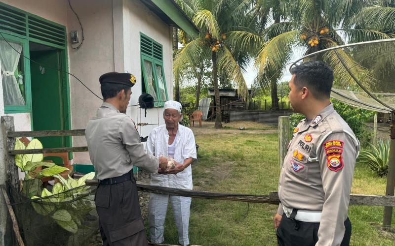 Iduladha 1445 H, Polres Mukomuko Kurban Tiga Ekor Sapi 