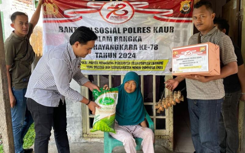 Sat Reskrim Polres Kaur Salurkan Bansos, Sambut Hari Bhayangkara Ke-78