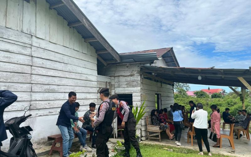 Sat Samapta Laksankan Pengamanan Ibadah Umat Kristiani di Gereja 