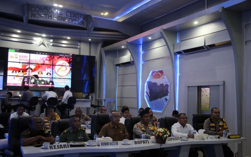 Kapolres Bengkulu Utara Ikuti Vicon  Upacara Pembinaan Tradisi Peringatan Hari Bhayangkara Yang Ke-78 dan Rangkaian Syukuran Hari Bhayangkara 