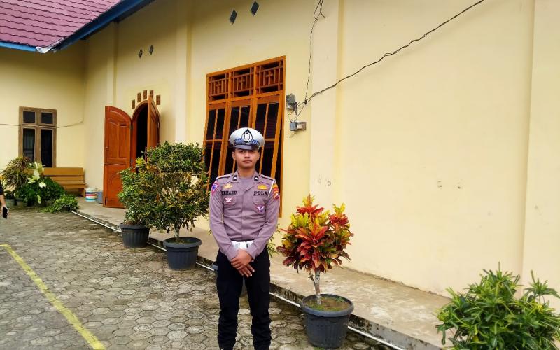 Wujudkan Situasi Aman dan Kondusif Polsek Ketahun Pengamanan Gereja