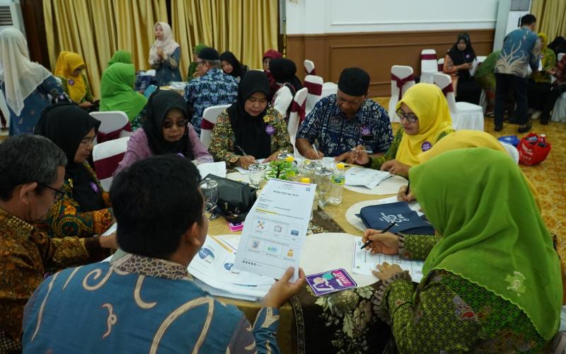 100 Lansia di Bengkulu Ikuti Program Akademi Digital Lansia Tular Nalar 3.0 