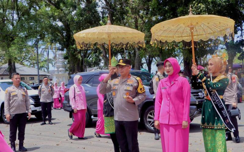 Kunjungan Kerja di Polresta Bengkulu, Kapolda Bengkulu Pastikan Personel Siap Hadapi Pemilukada 2024