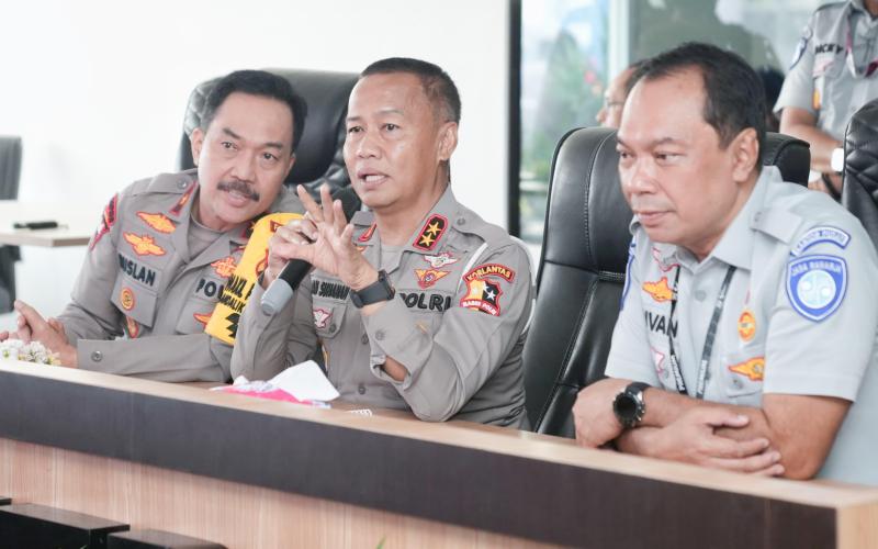 Sukseskan Moto GP Mandalika, Rivan Purwantono dan Kakorlantas PolriCek Kesiapan Pengamanan Personel
