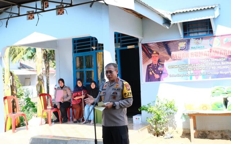 Program Bedah Rumah Ke-50 dan 51, Kapolda Bengkulu Resmikan Bedah Rumah Milik Warakawuri Polda Bengkulu