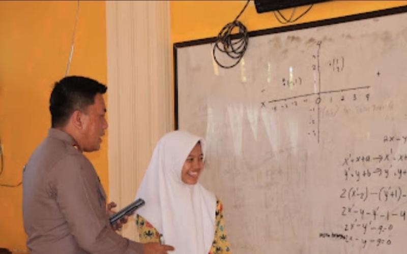 Polisi Gerebek Rumah Masyarakat