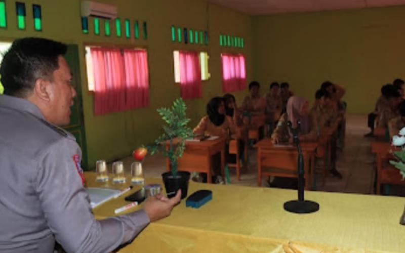 Polisi Gerebek Rumah Masyarakat