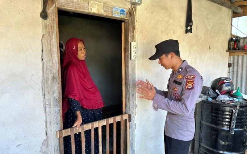 Jaga Kamtibmas di Wilkum, Polres Kaur Sambang to Door 