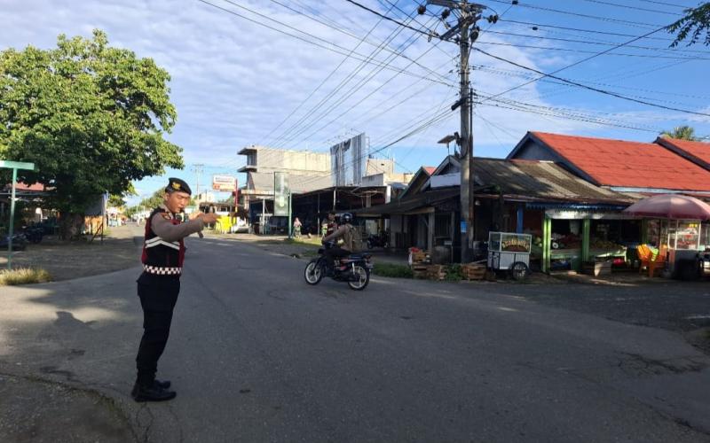 Polres Kaur Laksanakan Apel Pagi dan Turlalin di Simpang Polsek Kaur Selatan