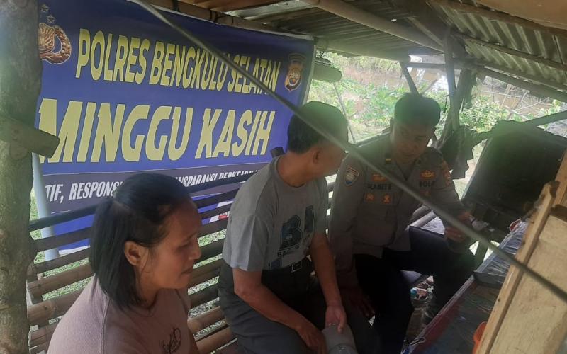 Sat Binmas Polres Bengkulu Selatan Gelar Minggu Kasih, Dengar Keluhan Warga dan Laksanakan Cooling System