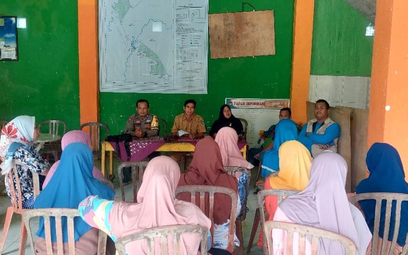 Bhabinkamtibmas Polsek Pino Aiptu Robby Irawan Hadiri Musyawarah Program Cetak Sawah di Desa Keban Jati