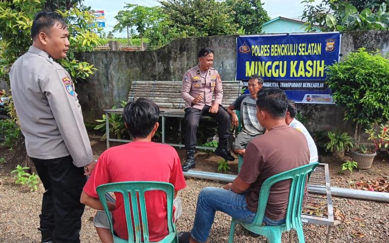 Sat Binmas Polres Bengkulu Selatan Gelar Minggu Kasih: Dengarkan Aspirasi dan Berikan Solusi Konkret kepada Warga