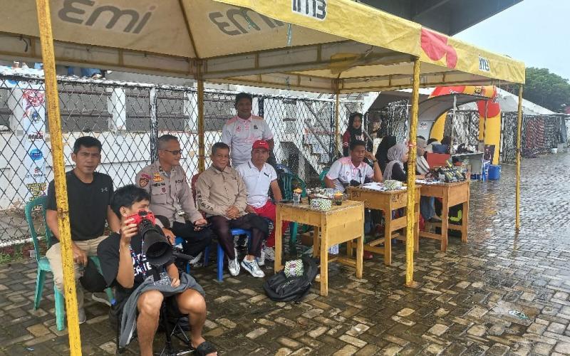 Polsek Ratu Agung Amankan Hari Kedua Jenggalu Champions League 2025 di Stadion Semarak Bengkulu