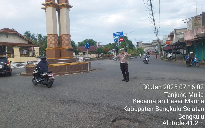 Polres Bengkulu Selatan Gelar Operasi Gatur Lalín untuk Lancarkan Arus Lalu Lintas di Manna