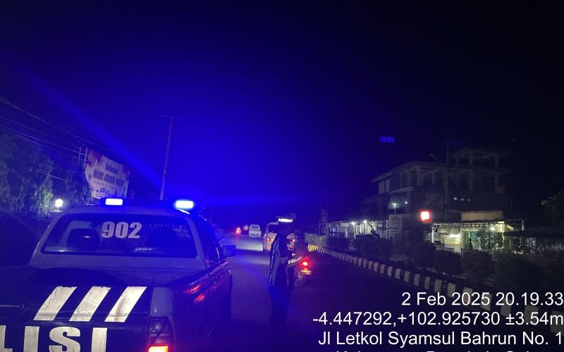 Satlantas Polres Bengkulu Selatan Gelar Blue Light Patrol untuk Antisipasi Gangguan Kamtibmas