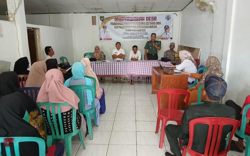 Polsek Manna Hadiri Musyawarah Desa untuk Penetapan Penerima BLT dan Penggunaan Dana Ketahanan Pangan