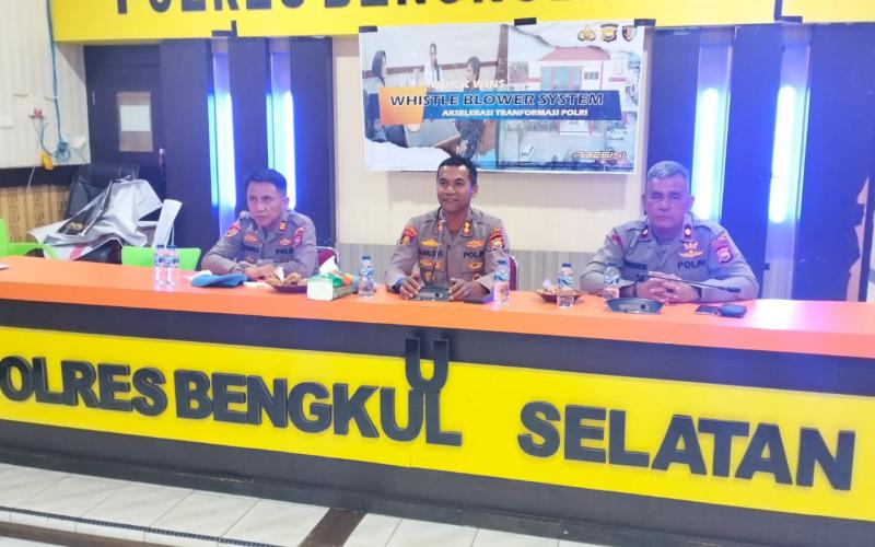 Bidpropam Polda Bengkulu Laksanakan Giat Sosialisasi Whistle Blower System dan SP4N LAPOR pada Personel Polres Bengkulu Selatan