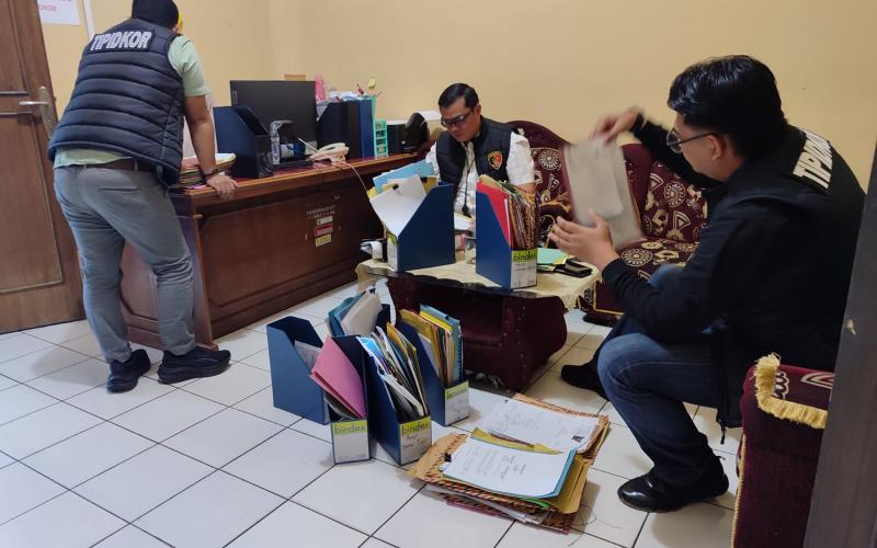 Dugaan Korupsi Perekrutan Tenaga Non ASN Gedung RSKJ dan BKD Provinsi Bengkulu Digeledah Tipidkor Ditreskrimsus Polda Bengkulu
