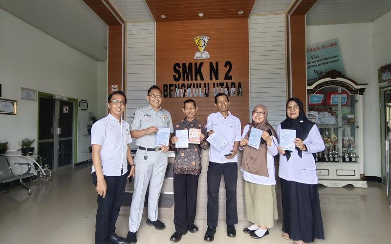 Jasa Raharja Bengkulu Gelar Sosialisasi Program Keselamatan Lalu Lintas dan Insentif Pajak Kendaraan di SMKN 2 Bengkulu Utara