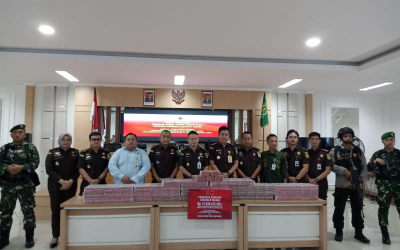 Fantastis! Kejari Tanjung Jabung Barat Sita Rp 17,9 Miliar dari Skandal Sawit PT PSJ