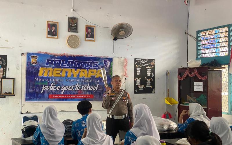 Edukasi Keselamatan Berkendara, Satlantas Polresta Bengkulu Sambangi SMA Negeri 2 Kota Bengkulu