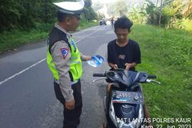 Polres Kaur Gelar Patroli Gabungan Penertiban Kepatuhan Pembayaran Pajak Kendaraan 