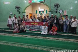 Silahturahhmi, Polsek Teluk Segara Gelar Subuh Keliling di Masjid Nurul Huda Kampung Bali