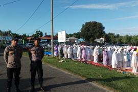Berikan Rasa Aman dan Nyaman, Polres Kaur dan Polsek Jajaran Berikan Pengamanan Salat Iduladha 1444 H 