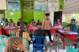 Anggota Polsek Muara Sahung Hadiri dan Lakukan Mediasi Terkait Masalah Pencurian Meteran Air di Desa Muara Sahung