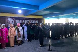Diguyur Hujan, Upacara dan Syukuran HUT Bhayangkara Ke 77 di Mukomuko Berjalan Khidmat