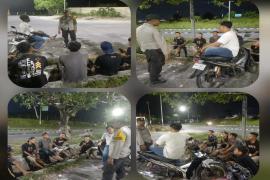Polsek Teluk Segara Patroli Malam, Berikan Imbaun Kamtibmas Kepada Pengunjung Pantai Tapak Paderi