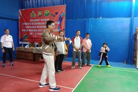 Meriahkan Hut Bhayangkara Ke 77, Kapolres Mukomuko Gelar Turnamen Badminton