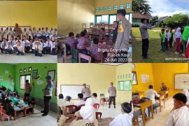 Berikan Pembinaan Tentang Hukum, Polres Kaur dan Polsek Jajaran Gelar Police Go To School