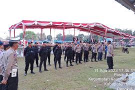 Meriahakan HUT RI Ke 78,  Polres Kaur Berikan Pengamanan Turnament Sepak Bola Bupati Cup 