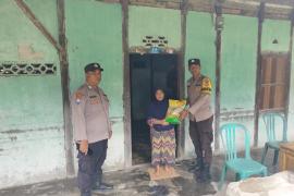 Polsek Maje Salurkan Bantuan Sosial Kemanusian Kepada Warga Kurang Mampu