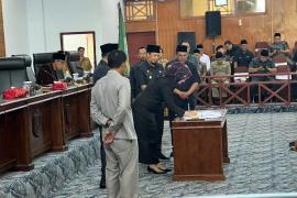 KBO Sat Intelkam Polres Kaur Hadiri Rapat Paripurna DPRD Kaur