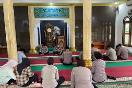 Tingkatkan Keimanan dan Ketaqwaan, Polres Kaur Gelar Binrohtal 
