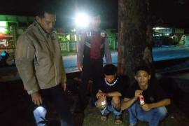 Patroli Malam Hari, Polres Kaur Amankan Dua Remaja yang Mabuk Miras