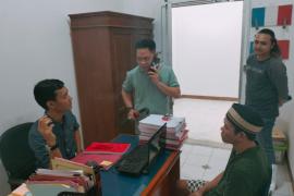 Polres Kaur Serahkan Tersangka Tindak Pencurian ke JPU  