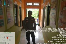 Personel Polres Kaur Laksanakan Pengamanan di Bawaslu Kaur