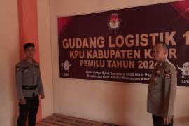 Pastikan Keamanan dan Kenyamanan, Personel Satgas OMB Polres Kaur Patroli di Gudang Logistik 1 KPU 