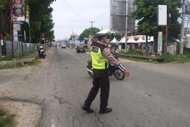 Bentuk Pelayanan kepada Masyarakat Guna Mewujudkan Kamseltibcar Lantas, Sat Lantas Polres Kaur Gatur Lalin Pagi Hari