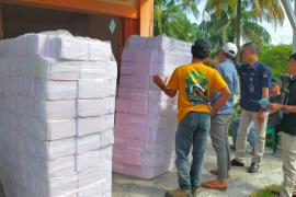 Polres Kaur Lakukan Pengamanan Penerimaan Logistik Kelengkapan untuk Kebutuhan KPPS, PPK, PPS  KPUD Kaur
