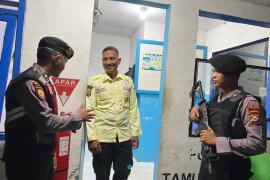 Cek Objek Vital, Sat Samapta Polres Kaur Sampaikan Imbauan kepada Petugas Jaga