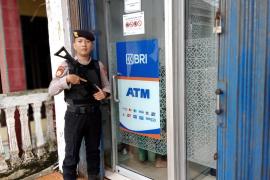 Personel Polres Kaur Lakukan Pengecekan dan Patroli Objek Vital  