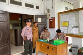 Patroli Dialogis, Polres Kaur Cek Situasi Kamtibmas di Seputaran Kantor KPUD, Kantor Bawaslu, dan Gudang Logistik