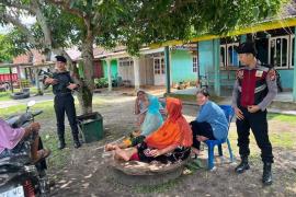 Patroli, Personel Sat Samapta Polres Kaur Cegah Aksi Kriminal Melalui Sambang Warga 