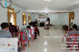 Personel Polsek Maje Lakukan Pengamanan Perayaan Kenaikan Isa Al-Masih di Gereja